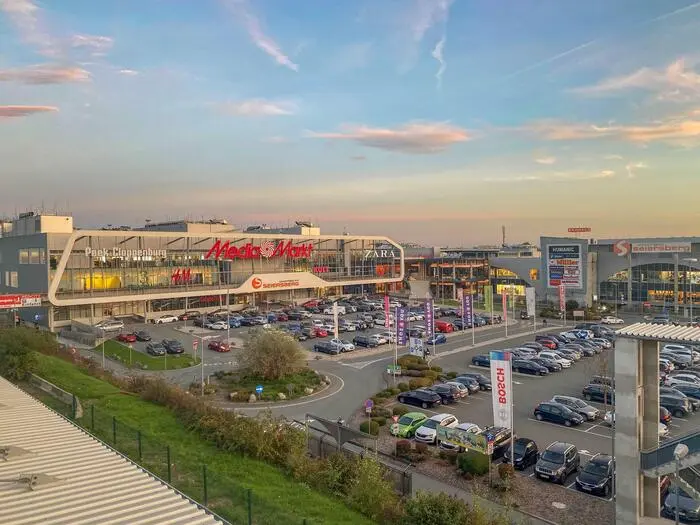 Die Shoppingcity Seiersberg verfügt über mehr als 180 Shops, darunter 30 Restaurants und Cafés