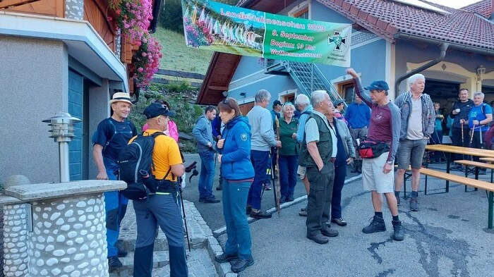 Der Ortsverband St. Ruprecht ob Murau organisierte den Bezirkswandertag nun schon zum zweiten Mal. Zwei Routen standen zur Auswahl, wobei die fast neun Kilometer lange Route vom Großteil der Wanderer gewählt wurde.