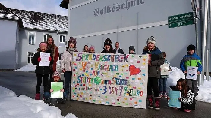 Am Kochbuch für den guten Zweck haben alle Schüler mitgearbeitet