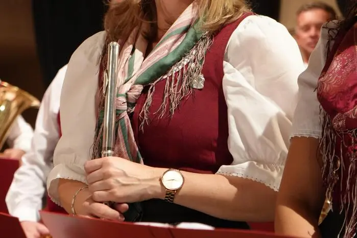 Einen besonderen Höhepunkt bildete der „Bugatti-Step“, bei dem die Musiker Kristina Klammer, Theresa Tiefengruber, Daniel Wolfinger und Laura Pöllinger ihr beeindruckendes Solokönnen auf der Klarinette zeigten.