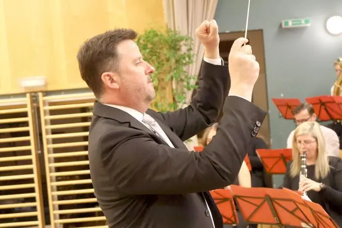 Ein Video vom Neujahrskonzert in Kraig gibt es auf Facebook Kleine Zeitung St. Veit/Feldkirchen zu sehen. Klicken Sie sich durch die Fotogalerie!      