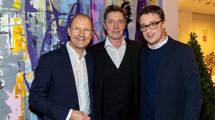 Volles Haus und Promi-Auflauf bei der Komödie Graz in der Münzgrabenstraße: Zur Premiere begrüßten die Theater-Leiter Urs Harnik (links) und Stefan Moser plus Regisseur Robert Persché (Mitte) ...