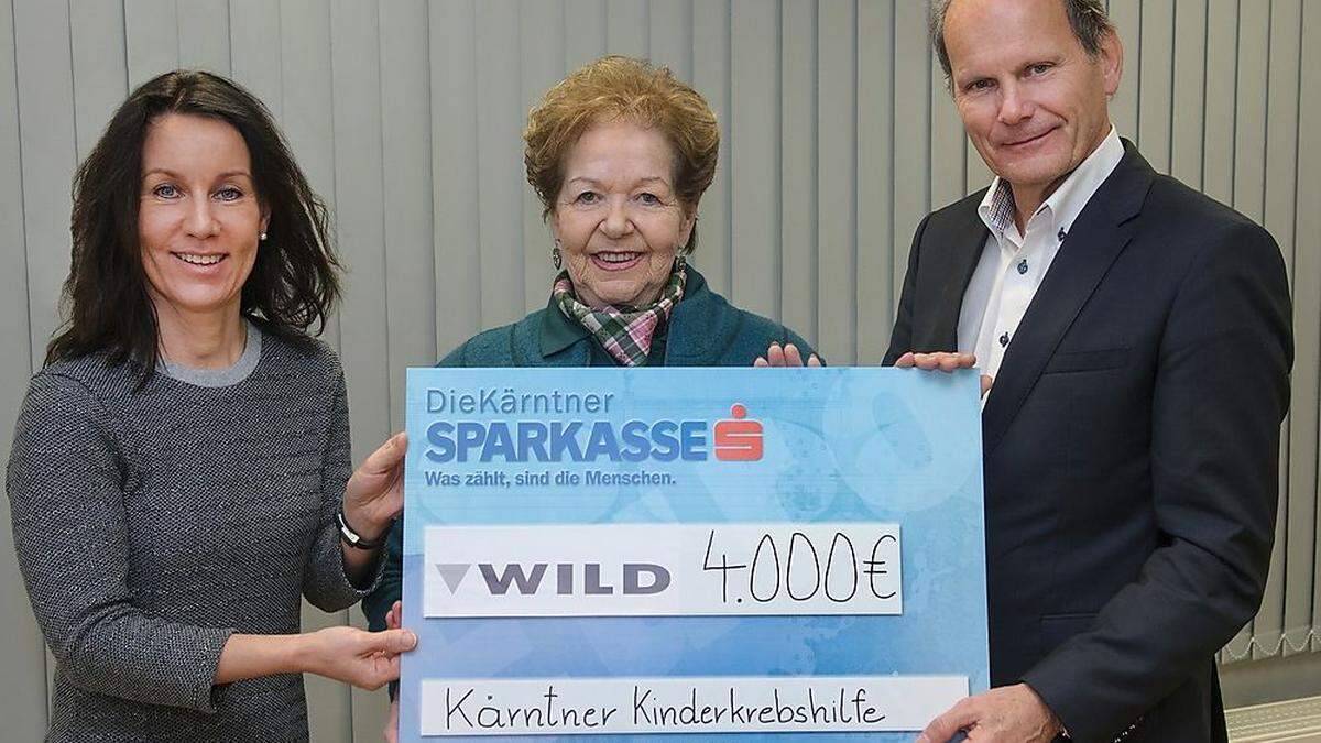 Andrea Gritsch, Hackl und Evelyne Ferra (Kinderkrebshilfe)