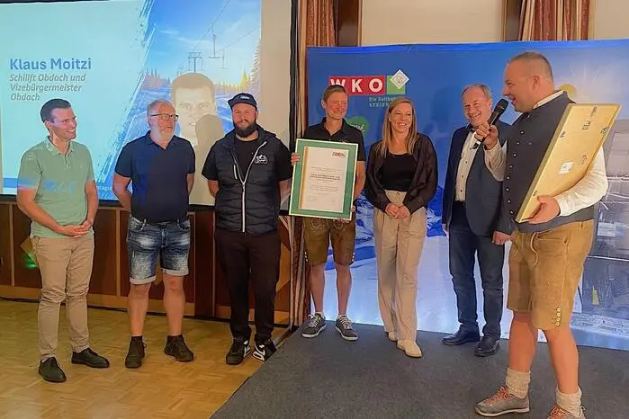 Für die Verantwortlichen des Skilift Obdach hat es als Dank und Anerkennung für sechs Jahrzehnte Liftbetrieb eine Urkunde seitens der Wirtschaftskammer gegeben.