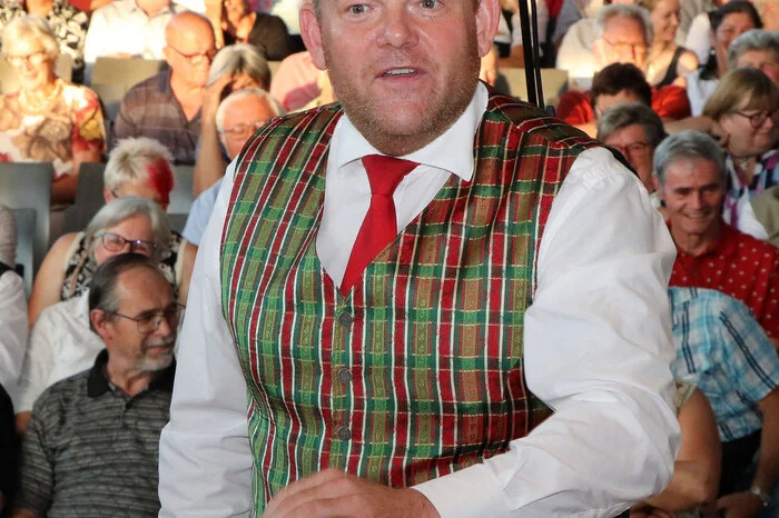 Sängerrunde Tauchendorf unter Leitung von Robert Gebhard.