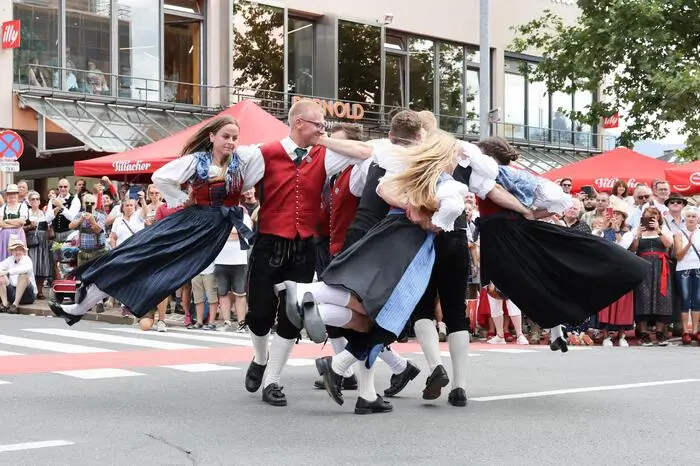 Klicken Sie sich durch die Bilder!