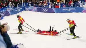 Cassie Sharpe konnte beim Abtransport schon wieder winken