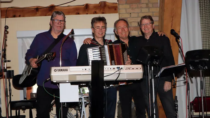 Die "Lei noch" Faschingskapelle mit Toni Frank, Hubert Zwischenberger, Armin Hölbling und Heribert Rossmann.