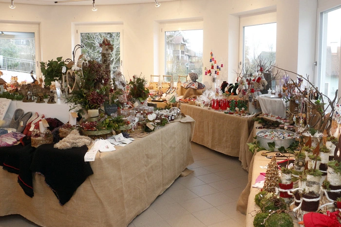 ...die gemeinsam mit Burgi Pfeifer seit bereits 20 Jahren den Christkindlmarkt organisiert.