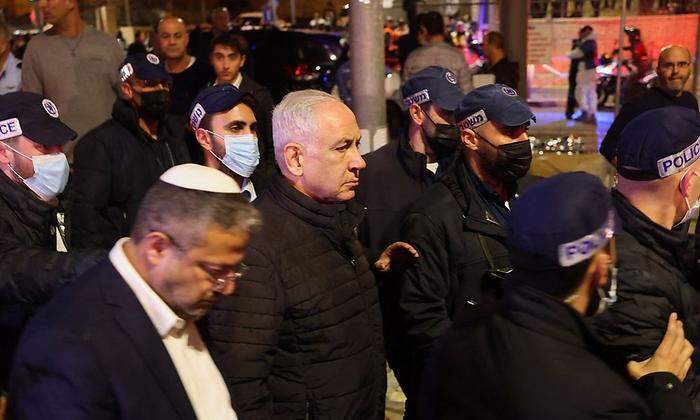 Ministerpräsident Benjamin Netanyahu besuchte den Tatort