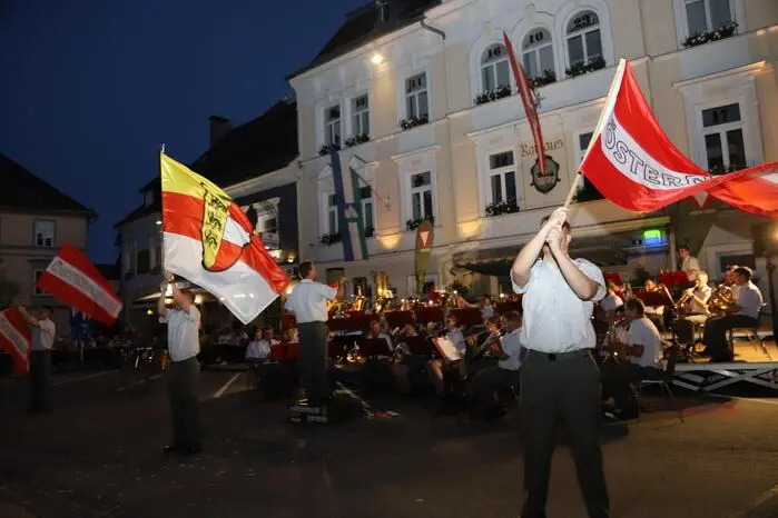 Die Militärmusik Kärnten wurde 1956 aufgestellt und ist ein geachteter und geschätzter Repräsentant des Bundesheeres. Ihre Konzerte sind für Blasmusikkenner zu einem Fixpunkt geworden.