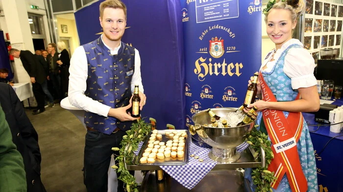Ende Oktober ist Bockbierzeit! Da lädt die einzige Privatbrauerei Kärntens, die Brauerei Hirt, seit über zwei Jahrzehnten zum Bockbieranstich. 
