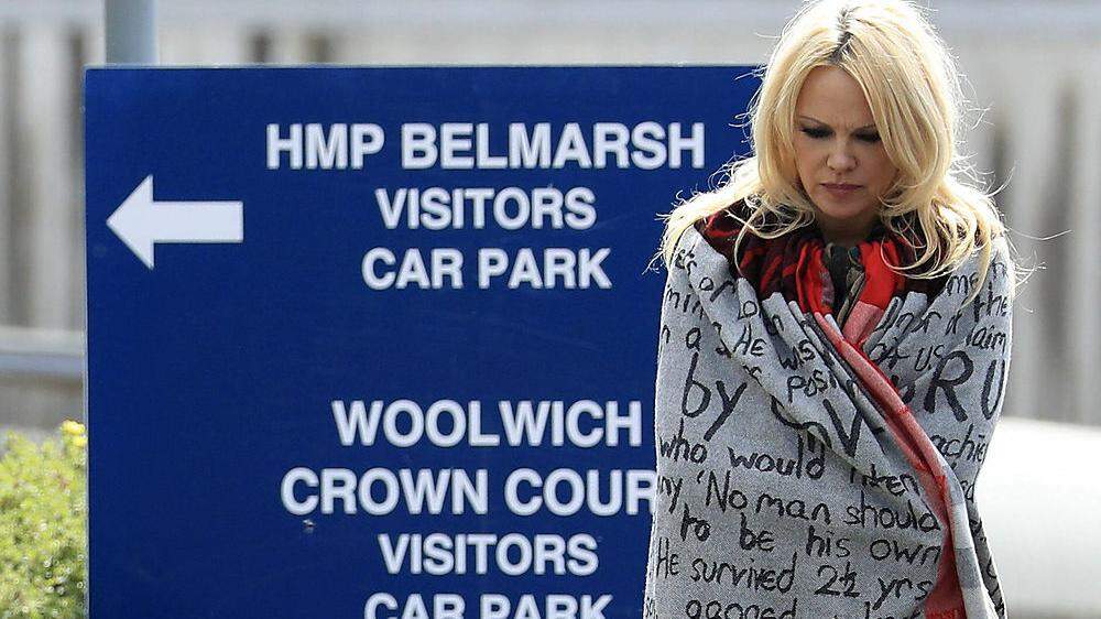 Pamela Anderson nach dem Besuch im Londoner Gefängnis