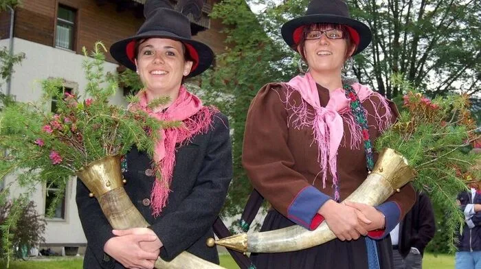 Die Wahl zur ersten Almrosen-Königin muss abgesagt werden