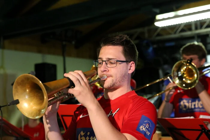 Nach dem Auftritt des Männergesangsvereines „Geselligkeit“ Meiselding geigte die Musiktruppe „Hoagascht Böhmische“ (Foto) auf. 