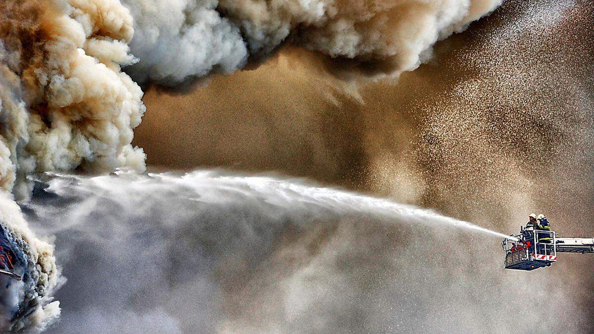 Lesjaks Foto zeigt den Brand in Eberndorf vor sieben Jahren