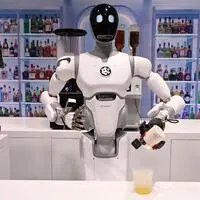Roboter „Alphabot“ beim Training hinter der Bar in Hongkong
