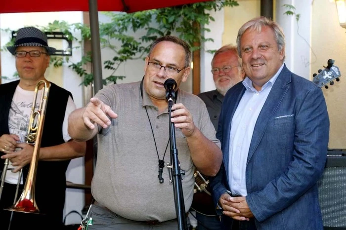Johannes Hödl, Initiator des Festivals und Bürgermeister Werner Gutzwar eröffneten gemeinsam das Festival.