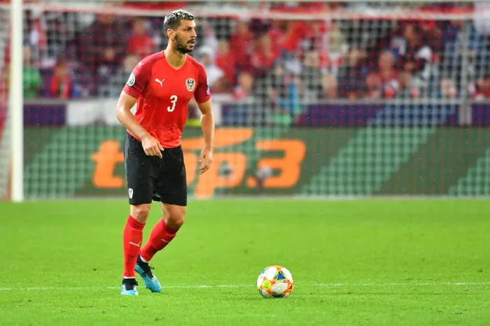 Aleksandar Dragovic: 5 Nach dem Hinteregger-Ausfall ein Abwehrchef, wie man ihn sich vorstellt. Hervorragendes Stellungsspiel, kopfballstark, präzise im Herausspielen und souveräner Dirigent der Defensive.