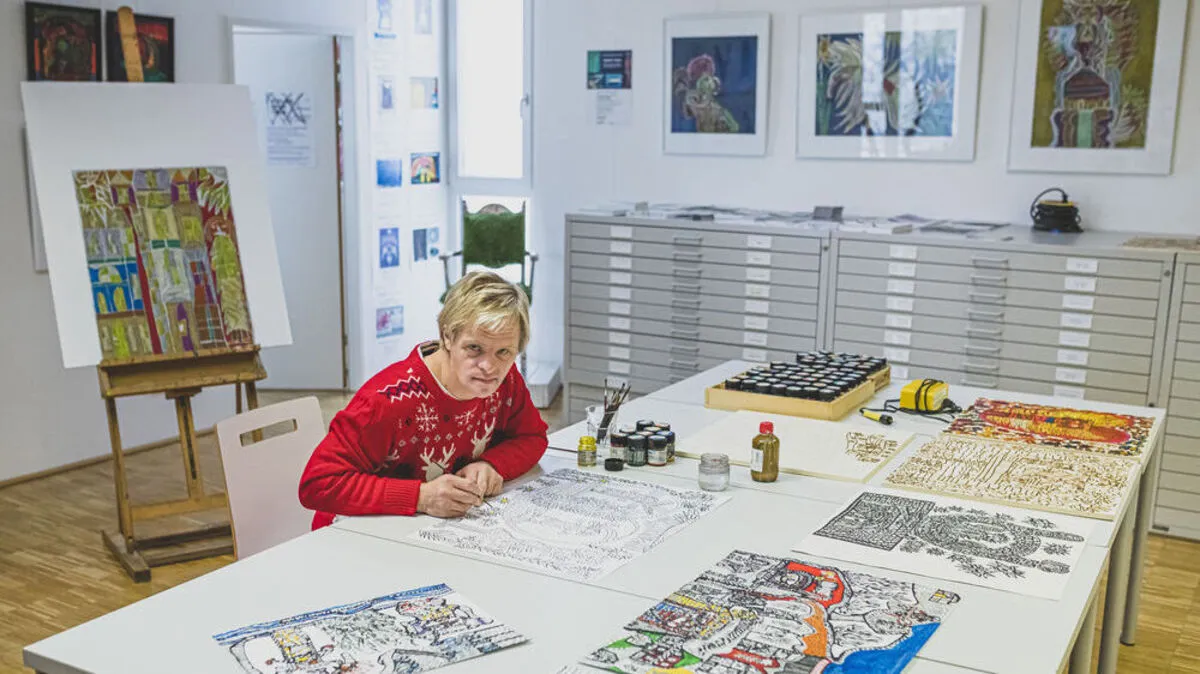 Christoph Eder mit seinen Werken