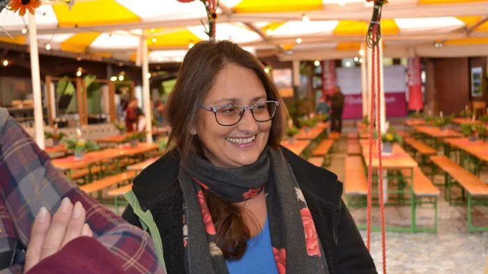 Sie möchten sich Ihr persönliches Erinnerungsfoto herunterladen? So geht´s: Foto suchen, "Dieses Foto herunterladen" anklicken und herunterladen.