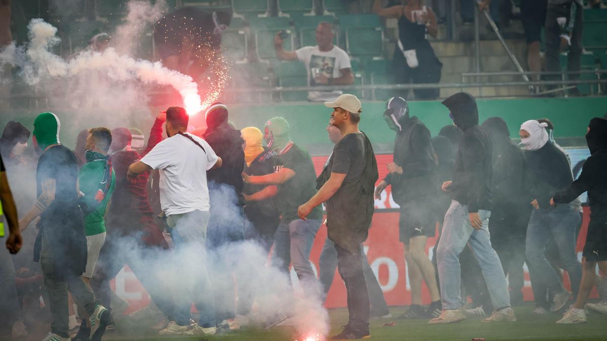 Schlimme Szenen nach dem Derby