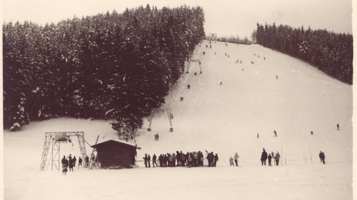 In Bleiburg/Pliberk betrieb die Gemeinde einen Schlepplift am Libitsch. Diese Anlage wurde im Jahr 1975 an die Kärntner Bergbahnen verkauft, da sie nicht mehr wirtschaftlich war.