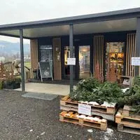 „Bobby‘s Hofladen“ in Proleb wurde Mitte Dezember 2024 eröffnet
