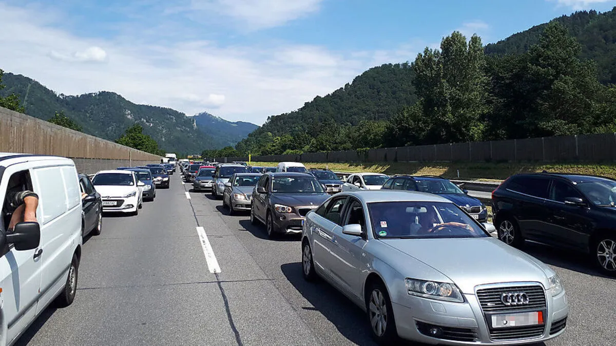 Stau nach Unfall bei Gratkorn
