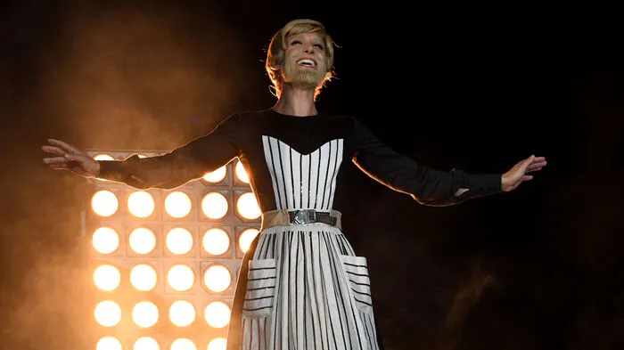 Zum Thema "Sound of Music" gaben sich Conchita Wurst als Fräulein Maria....