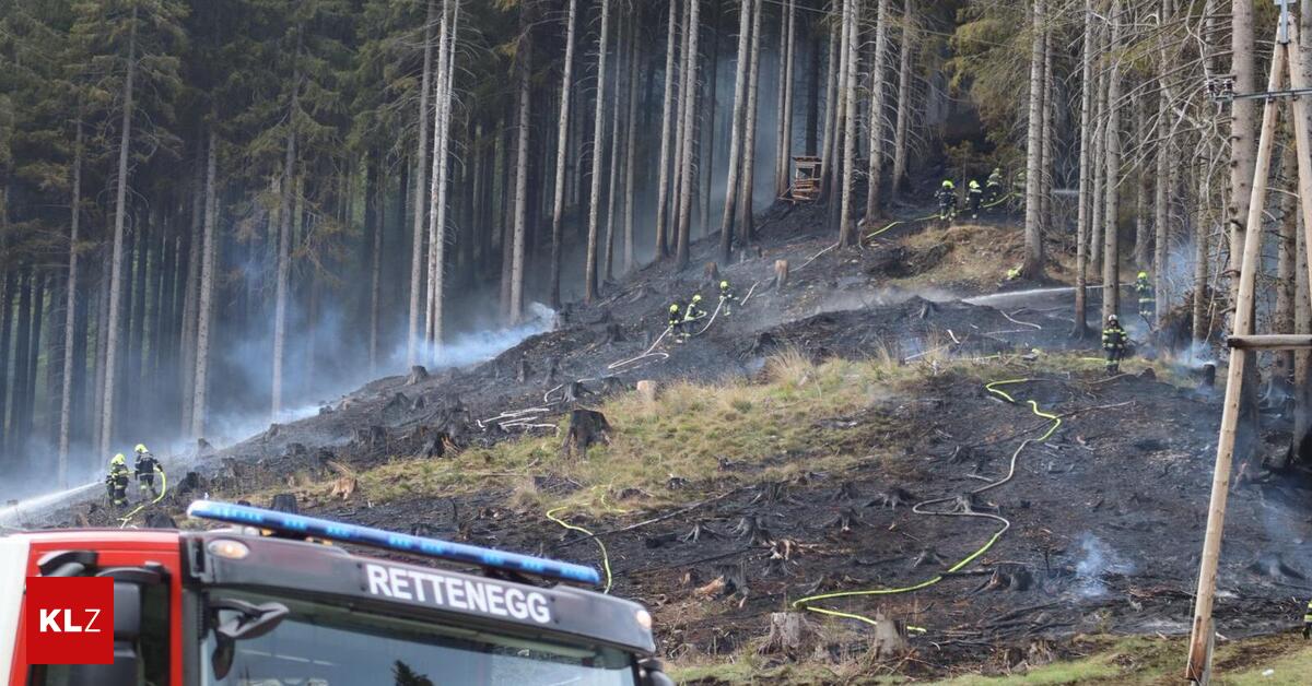 Rund-drei-Hektar-Wald-betroffen-200-Feuerwehrleute-k-mpfen-in-Rettenegg-gegen-Gro-brand