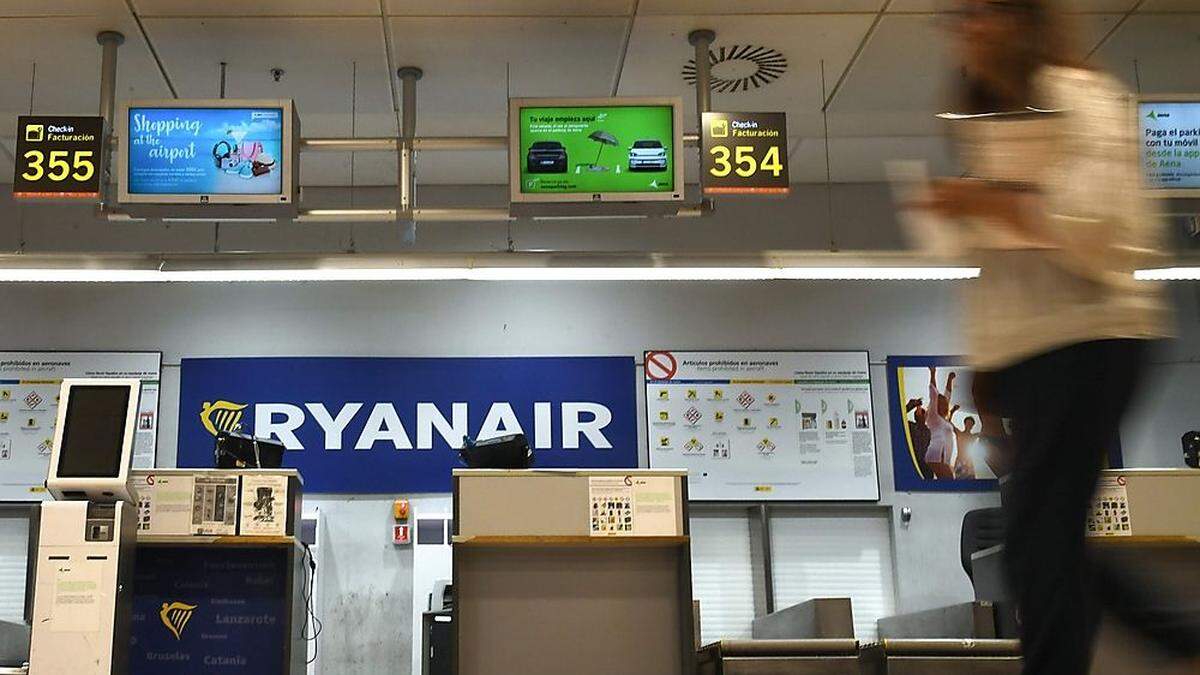 Solche Bilder kennt man schon: leere Check-in-Schalter bei Ryanair