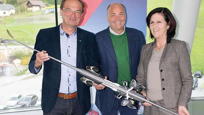 Georg Bliem mit Amade-Geschäftsführer Christoph Eisinger und seiner Vorgängerin im Präsidentenamt, Veronika Scheffer	
