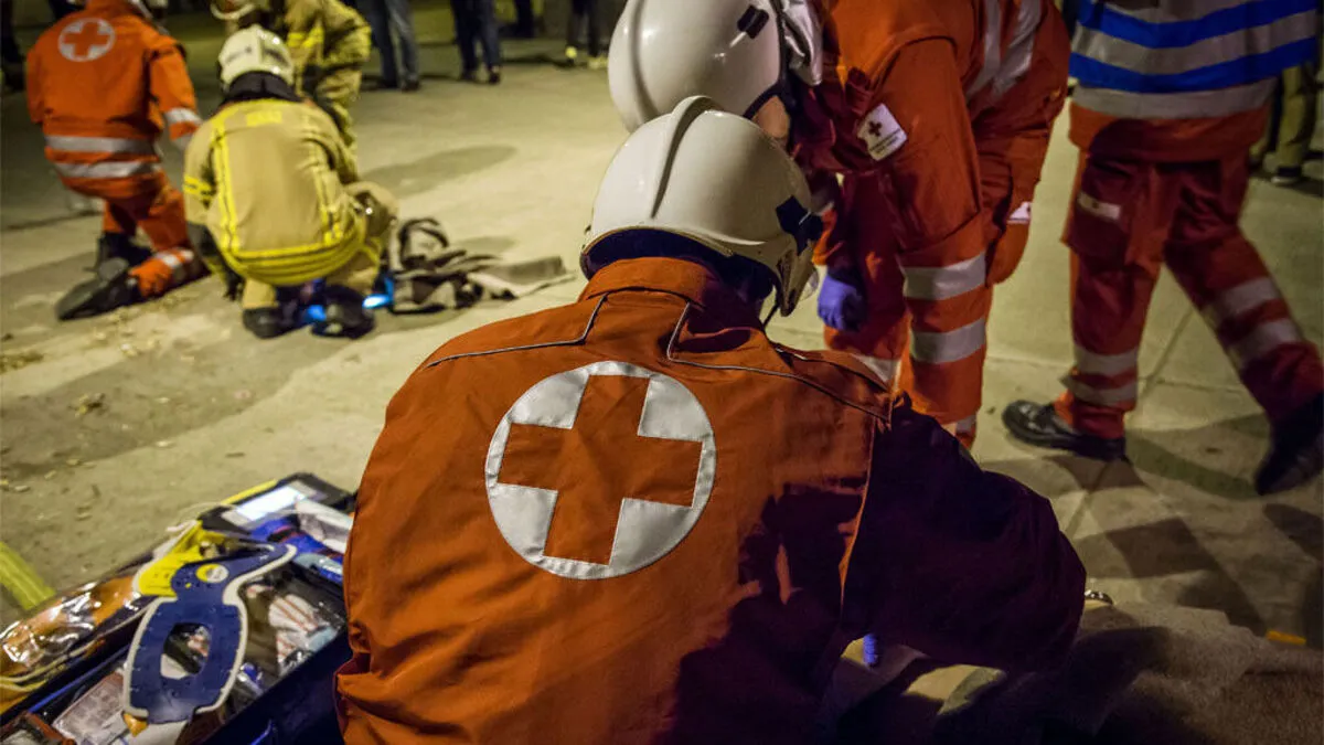 Der Mann wurde nach notärztlicher Erstversorgung mit dem Rettungshubschrauber ins Klinikum Klagenfurt geflogen