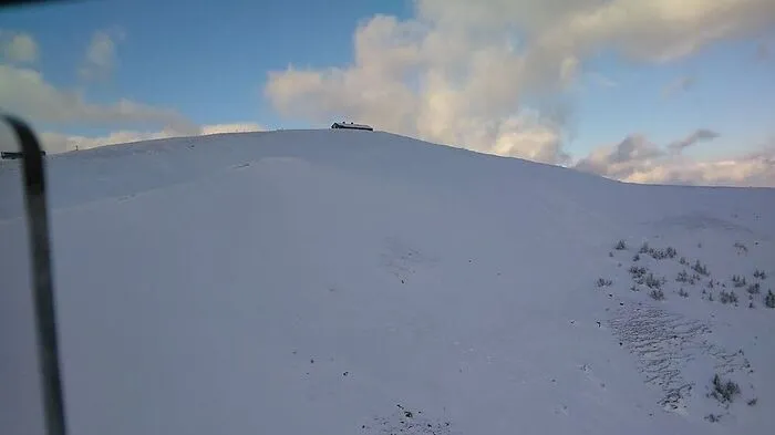 Der Bub steckte ungefähr 100 Meter unter der Hütte am Stuhleck im Schnee fest