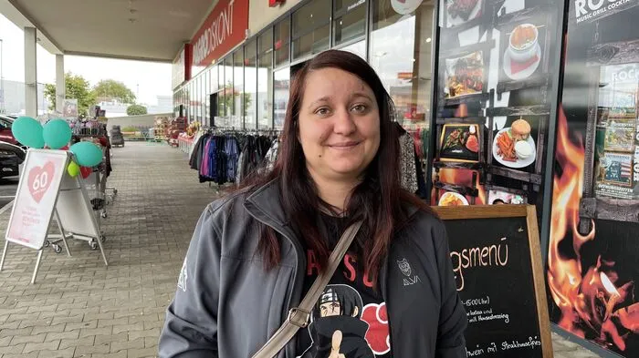 Verena Maurer, 26, Reinigungskraft aus Mitterlabill (Bezirk Leibnitz): "Eine Vier-Tage-Woche gehört in jeder Branche umgesetzt – aber bei gleichbleibender Bezahlung. In der heutigen Zeit wird grundsätzlich alles teurer, nur das Gehalt bleibt gleich. Das ist meiner Meinung nach nicht fair."