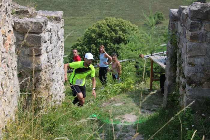 Lokalmatador Hannes Kitz vom LC St. Paul erklomm die Ruine Rabenstein in Tagesbestzeit.