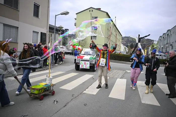 Mit dabei beim Umzug: Karls Riesen-Seifenblasen