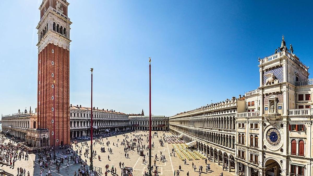 Restaurants waren vollbelegt, auf dem Canal Grande herrschte reger Wasserverkehr