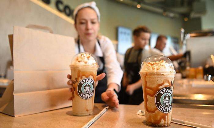 Die neue Kette will auch die Starbucks-Tradition fortsetzen, den Namen der Kunden bei Bestellung auf den Getränkebecher zu vermerken