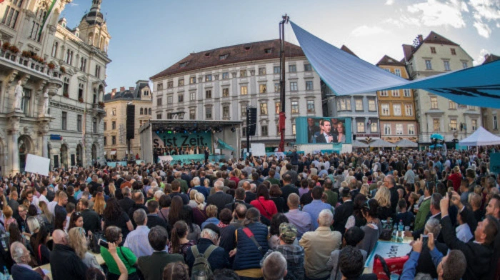 Den Anfang einer heißen steirischen Wahl-Woche machte gestern ÖVP-Chef Sebastian Kurz mit einem umjubelten Auftritt in Graz.