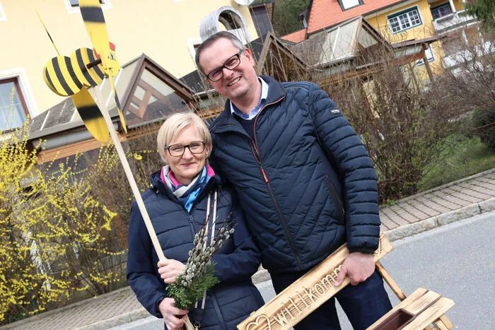 Die vielen Besucher haben gut eingekauft.