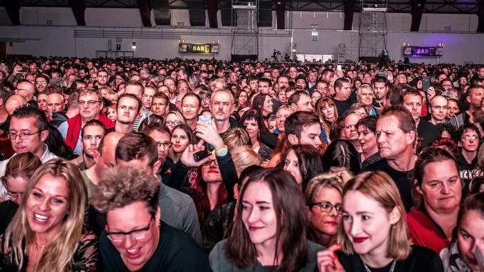 Bryan Adams gastierte am Freitag, 8. November, in der Kärnten-Halle der Messe Klagenfurt: Die Fans waren begeistert.