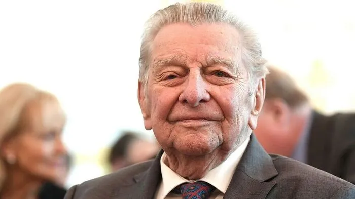 Am 19. Februar feierte Hugo Portisch seinen 94. Geburtstag. Rund sechs Wochen später starb die österreichische Journalistenlegende. In zahllosen Reaktionen aus Politik, Kunst und Wissenschaft wird Portisch für seine Leistungen gewürdigt.