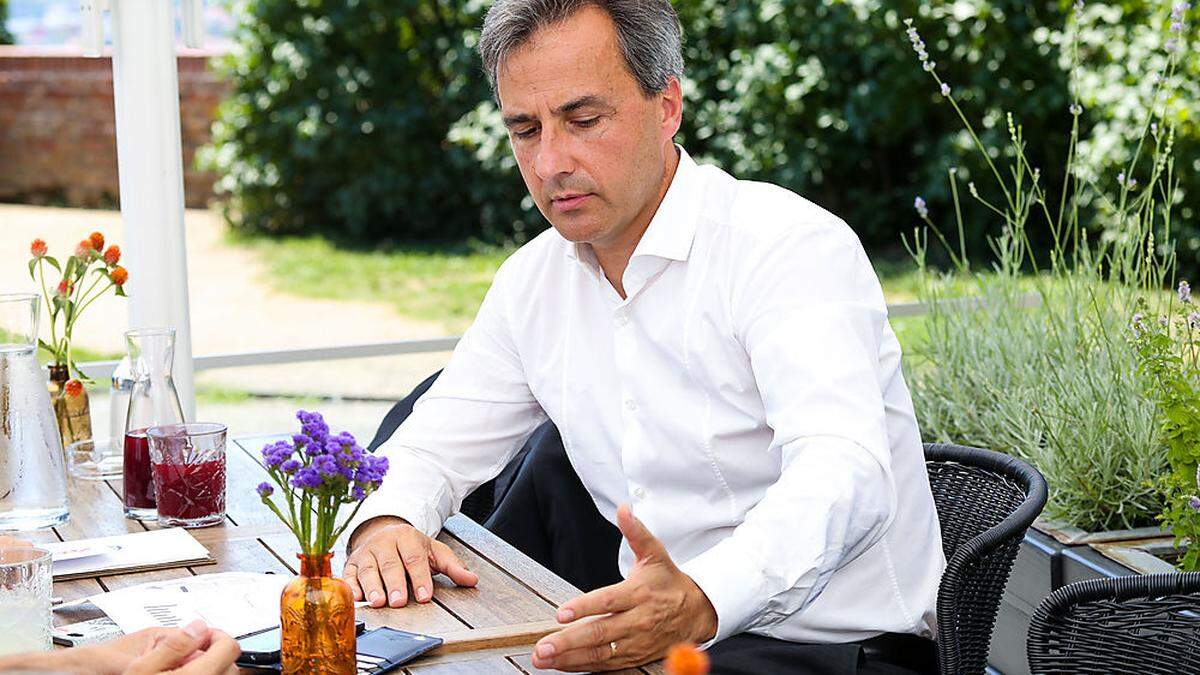 Bürgermeister Siegfried Nagl macht das City-Management zur Chefsache, um den Handel in der Altstadt zu retten 