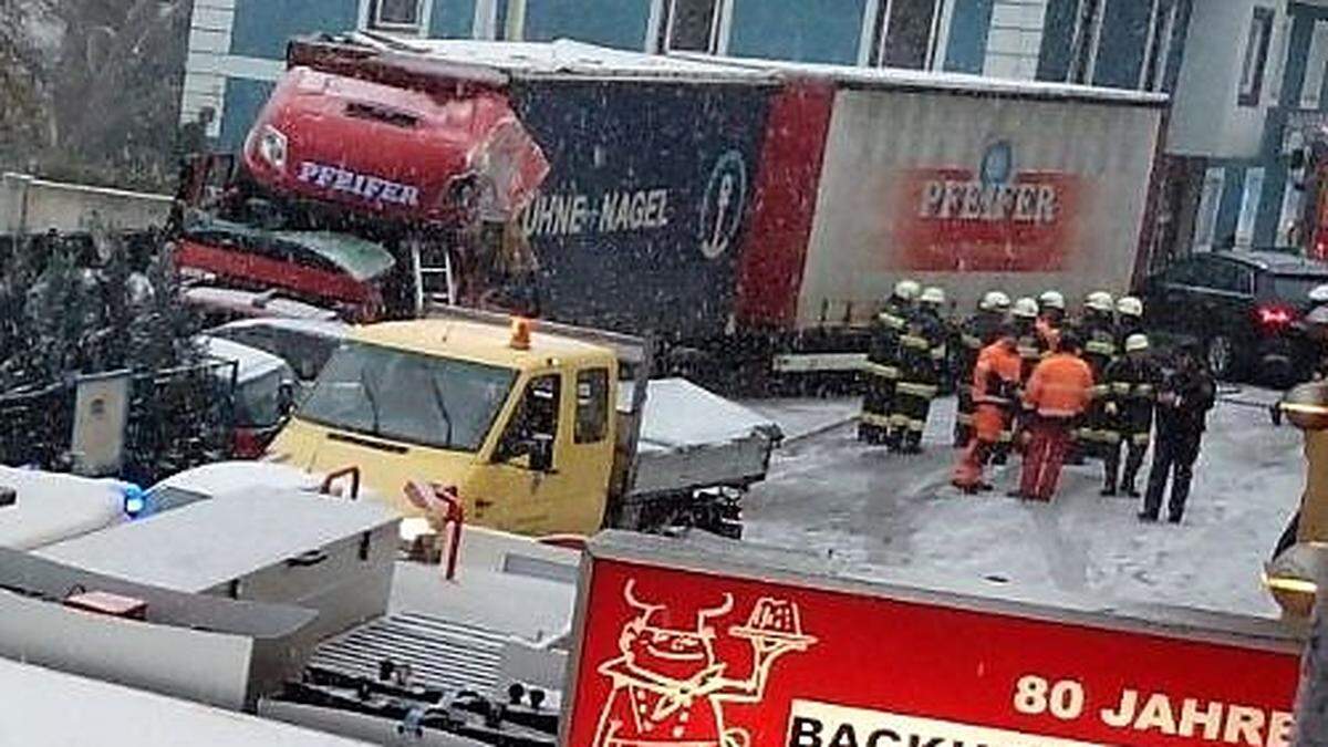 Unfall mit Lkw im Ortsgebiet von Lavamünd