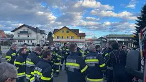 Mehrere Feuerwehren, Polizei, Rotes Kreuz und Rettungshundebrigade waren im Einsatz