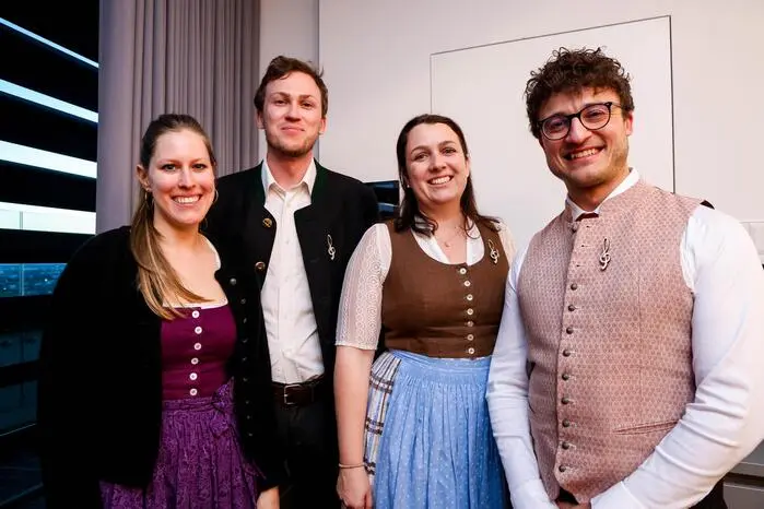 Klicken Sie sich durch die Fotos