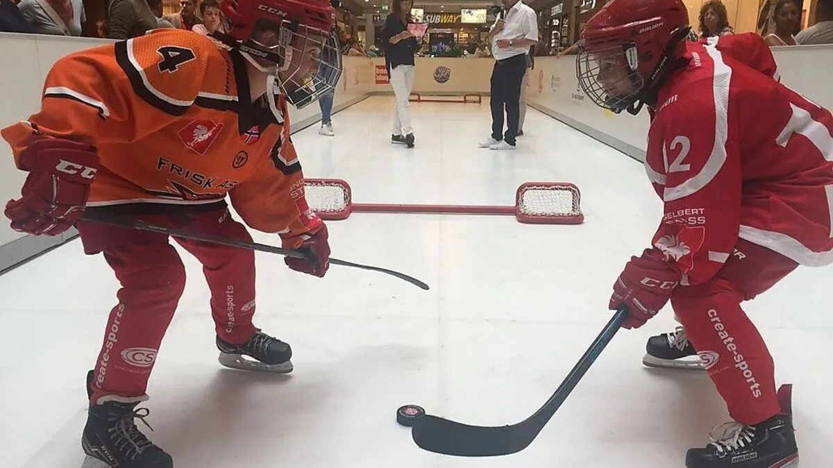 Zum Start zeigte der Nachwuchs des EC KAC kein Können