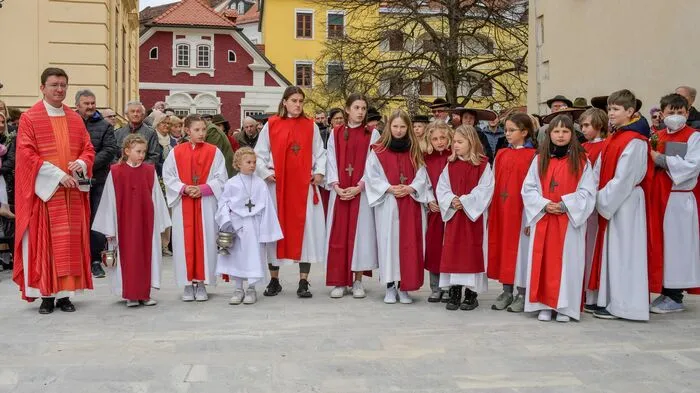 Für Stadtpfarrer Krzysztof Kranicki war es eine "besondere Ehre und Freude", dass der Gottesdienst am Palmsonntag aus Markuskirche übertragen wurde.